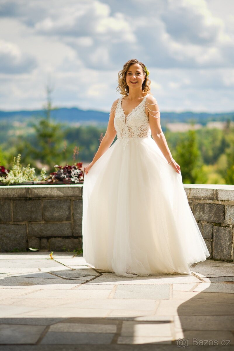 Krásné svatební šaty - 5