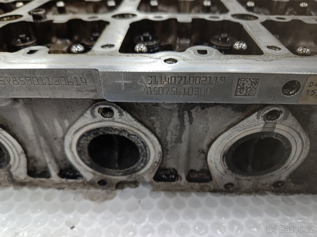 Hlava motoru BMW - 5