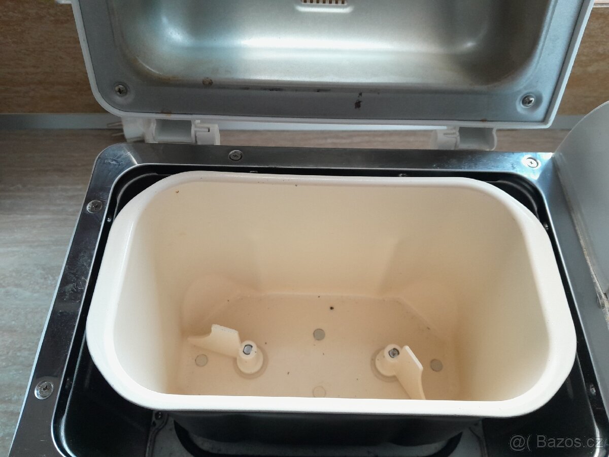 Prodám domácí pekárnu Unold 68511 - 5