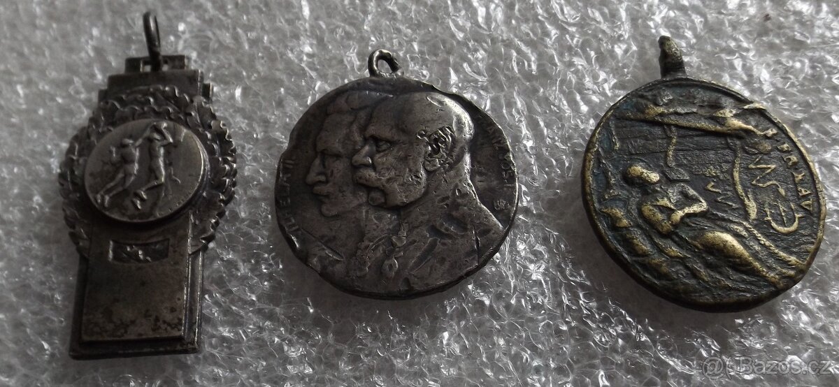 odznaky, medaile a vyznamenání - převážně armáda - 5