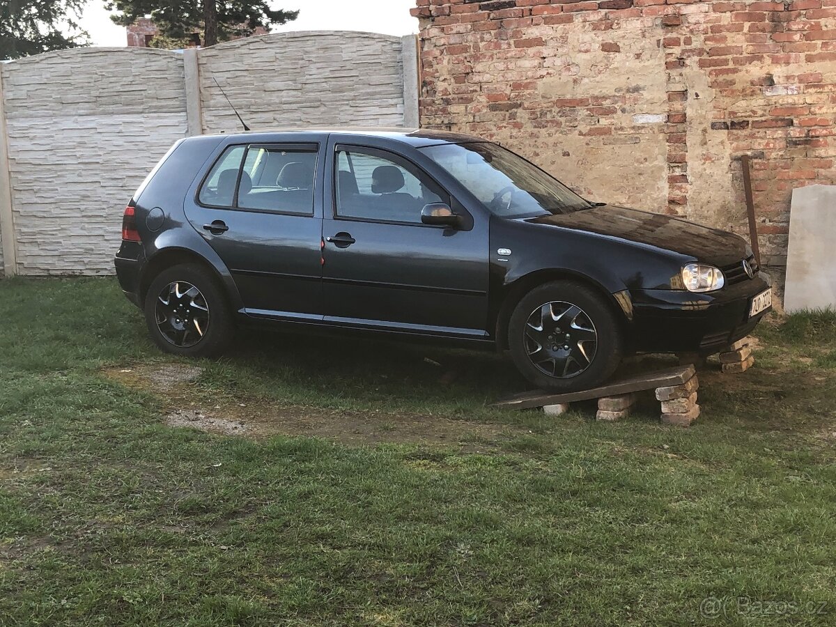 Prodam VW Golf IV 1.6 SR za 13999kč - 5