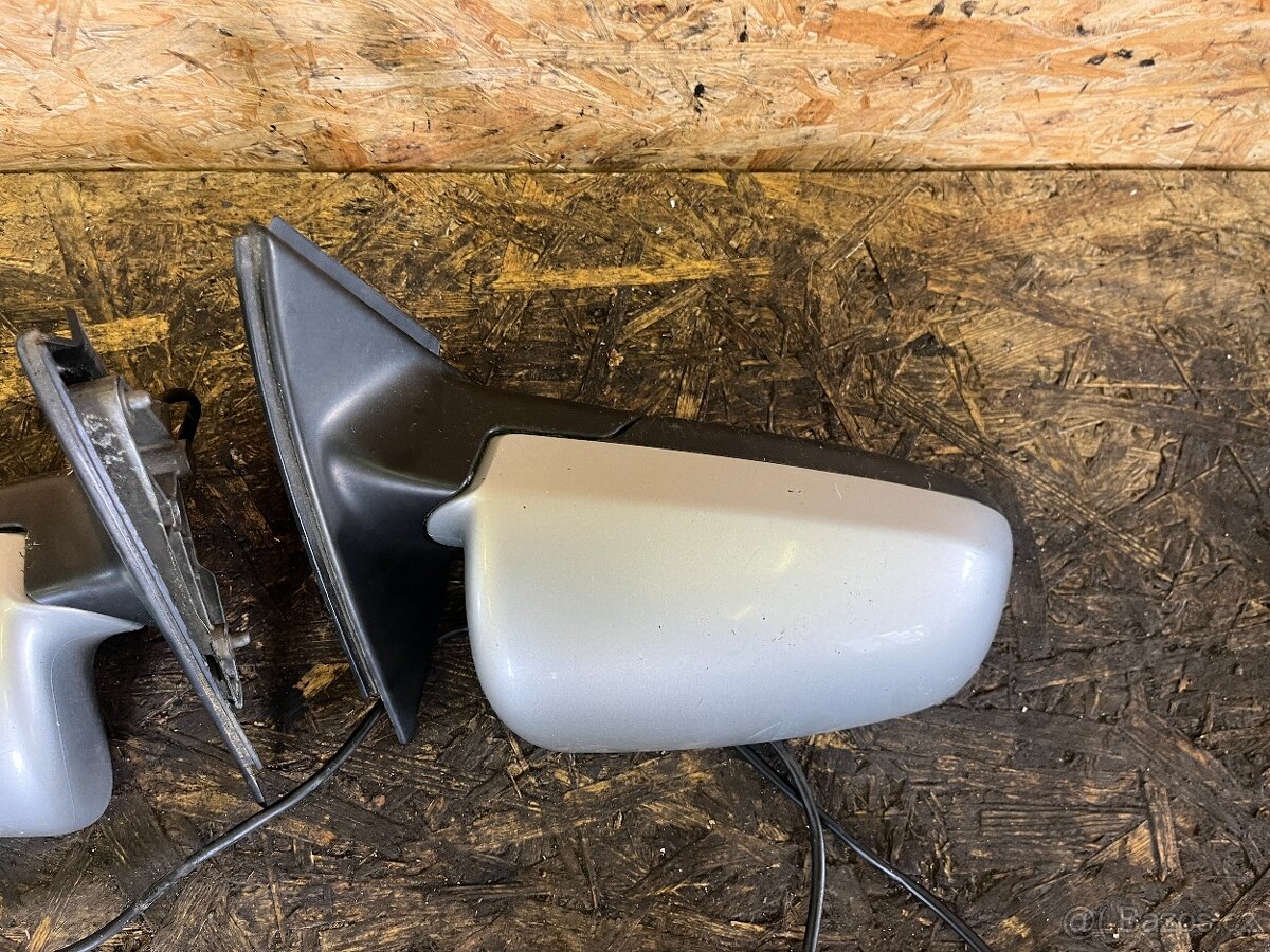 ZPĚTNÁ ZRCÁTKA AUDI A4 B7 LY7W 5 PIN - 5