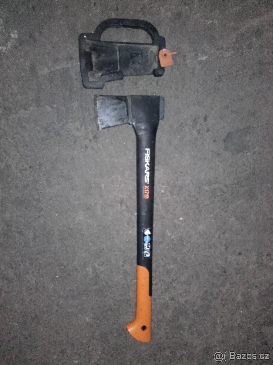 sekera fiskars X17 - 5