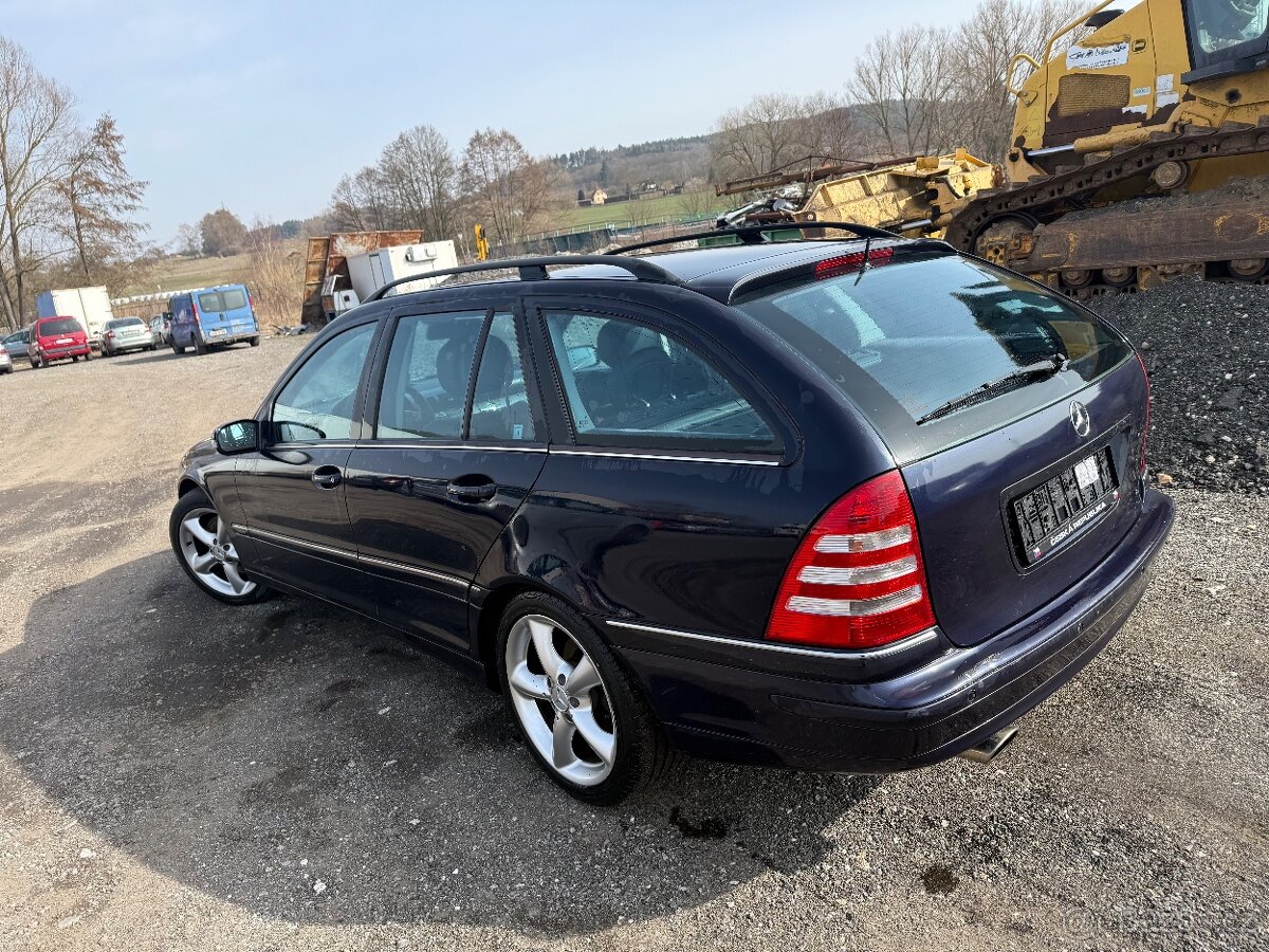 Mercedes C 280 w203 v6 - 5