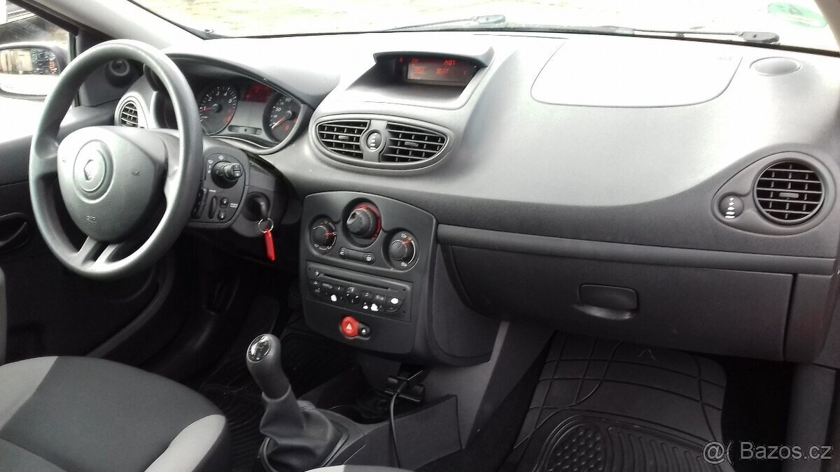 Renault Clio III 1,2 16V, 2011 klima facelift - 5