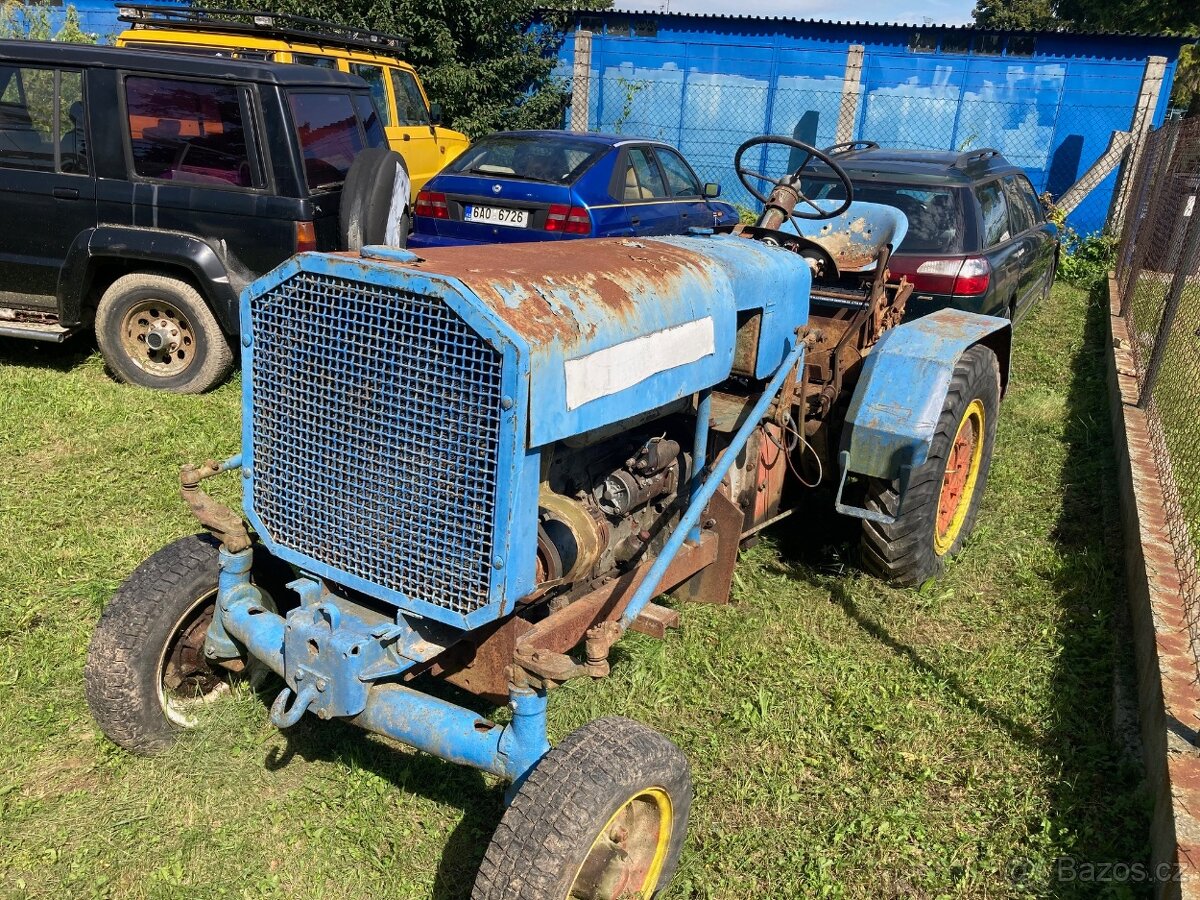 Traktor Zetor 25 - 5