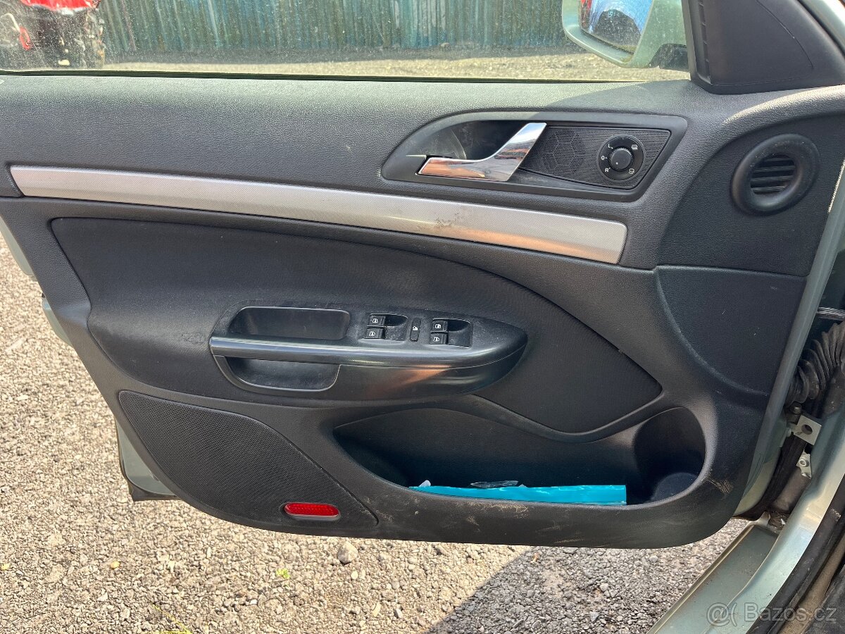 Škoda Octavia 2 II 2.0 BMM 103KW Combi díly z vozu - 5