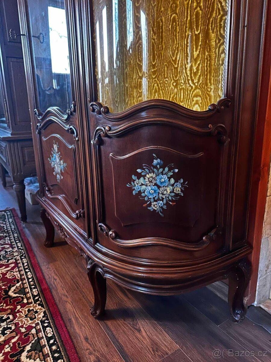 Vitrína -barokní - 5