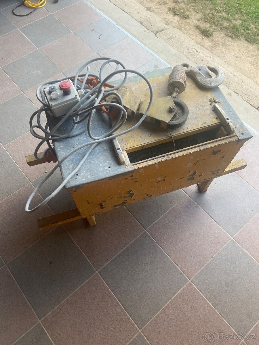 Stavební vrátek - 5