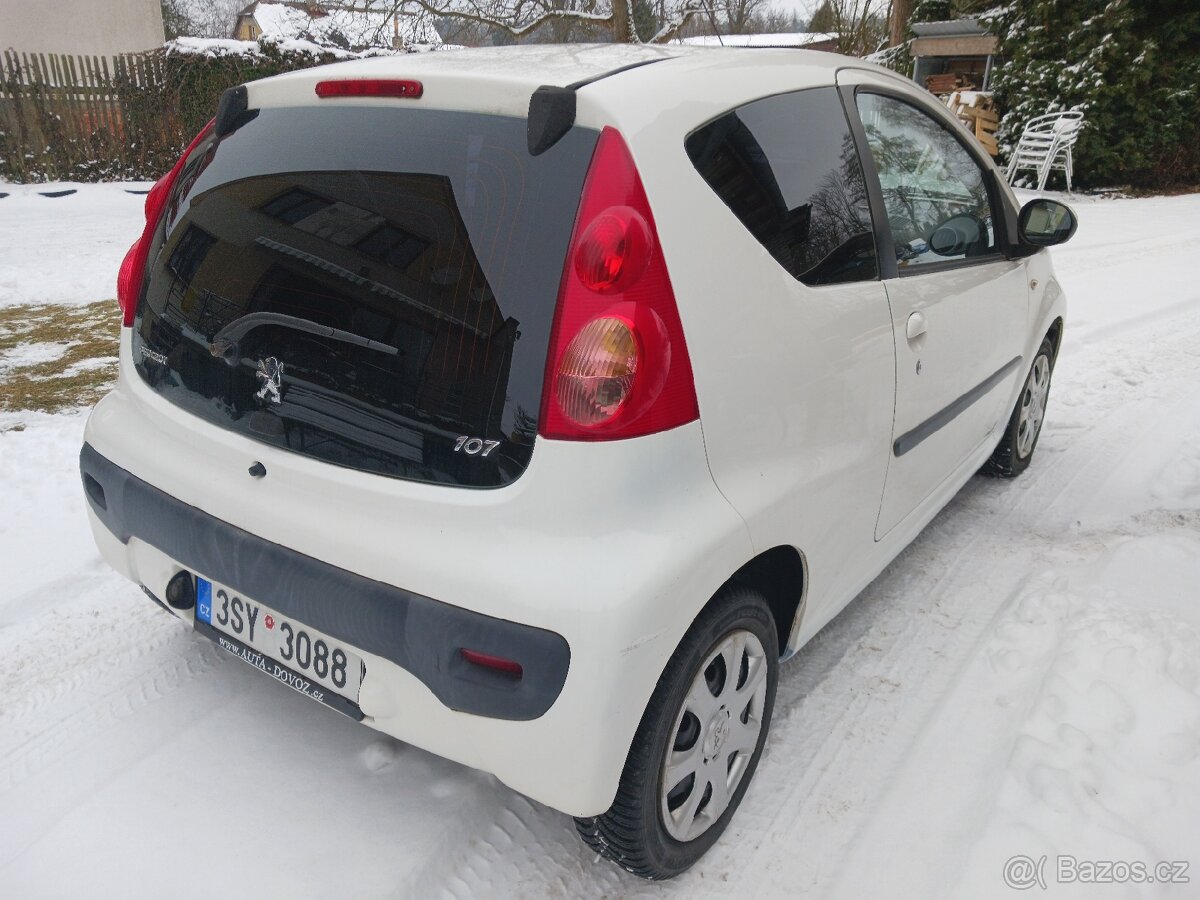 Peufeot 107 1.0 , 50kw - 5