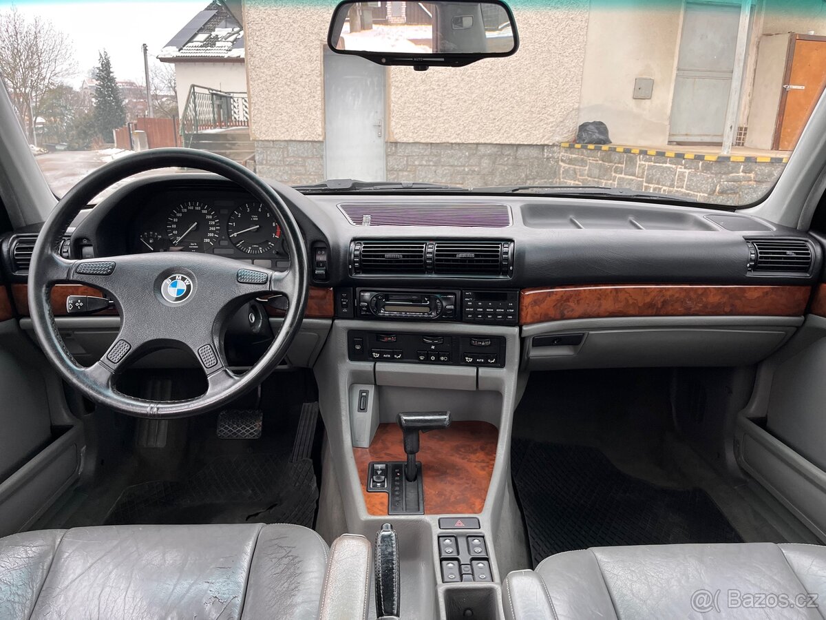 Bmw e32 750i - 5