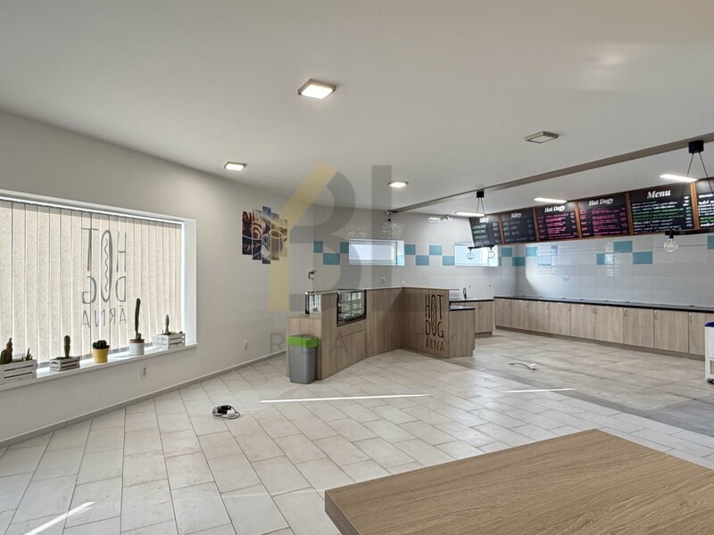 Pronájem komerčního prostoru 122m2, Hodonín - 5
