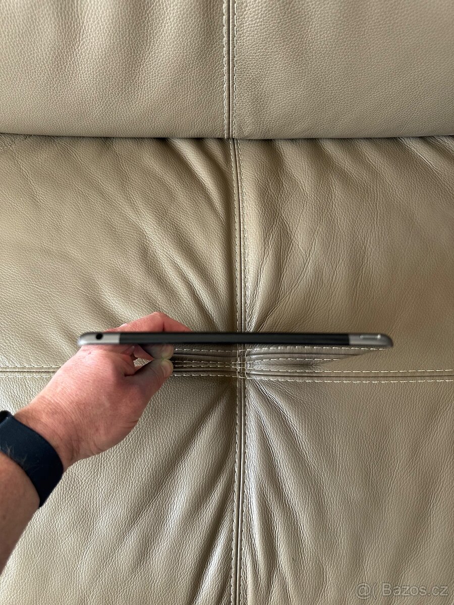 Apple iPad 7 128Gb WiFi+Cellular - 5