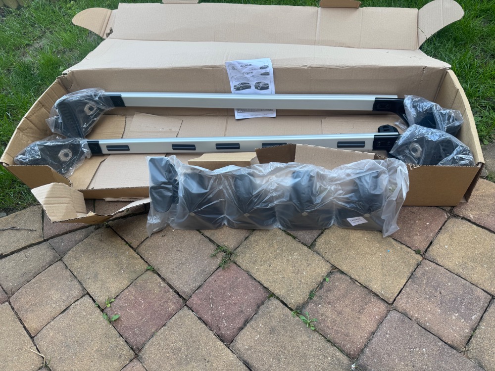 Střešní nosiče Peugeot 5008 original - 5