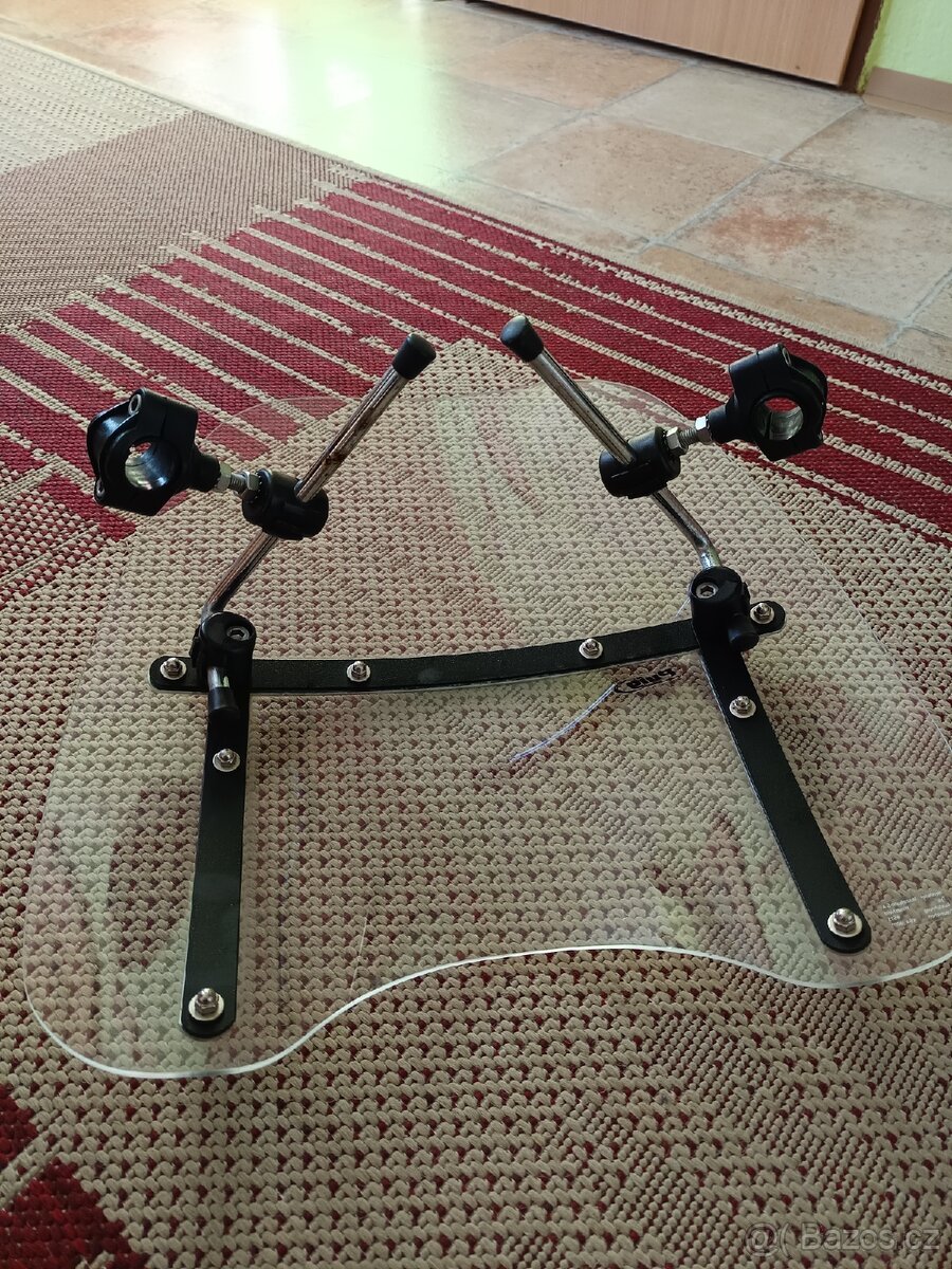 Štít na motorku - 5