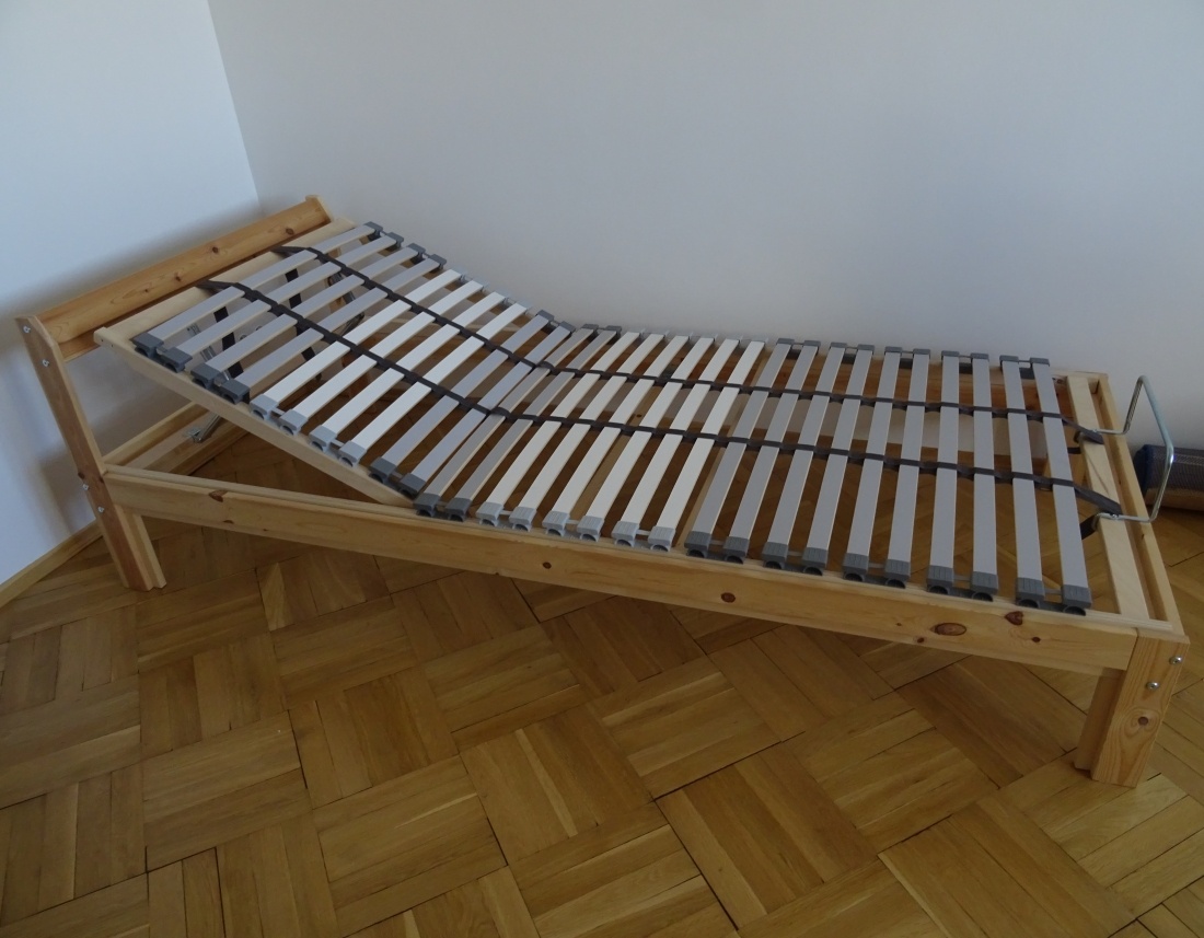 Postel IKEA s pol. roštem nová + matrace USNU - 5