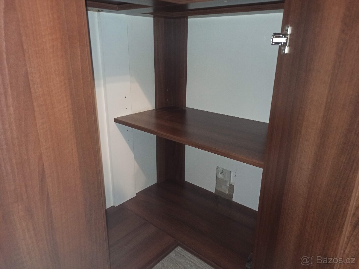 Rohová skříň - 5