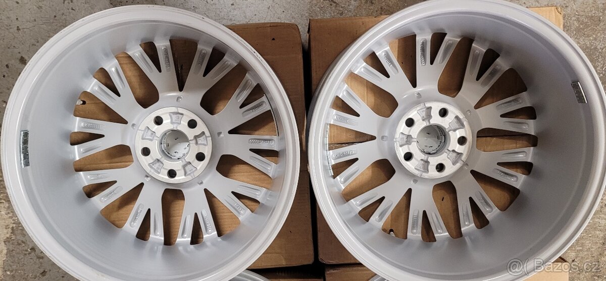 Toyota Corolla Cross,18' alu disky,nové, tpms - 5