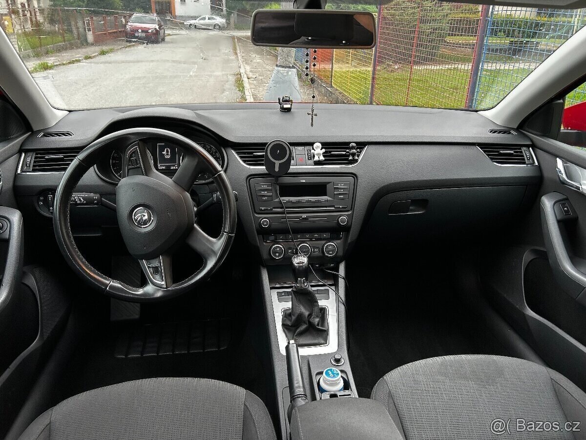 Škoda Octavia 1.6 TDI Elegance, 124tkm, tažné zařízení, STK - 5