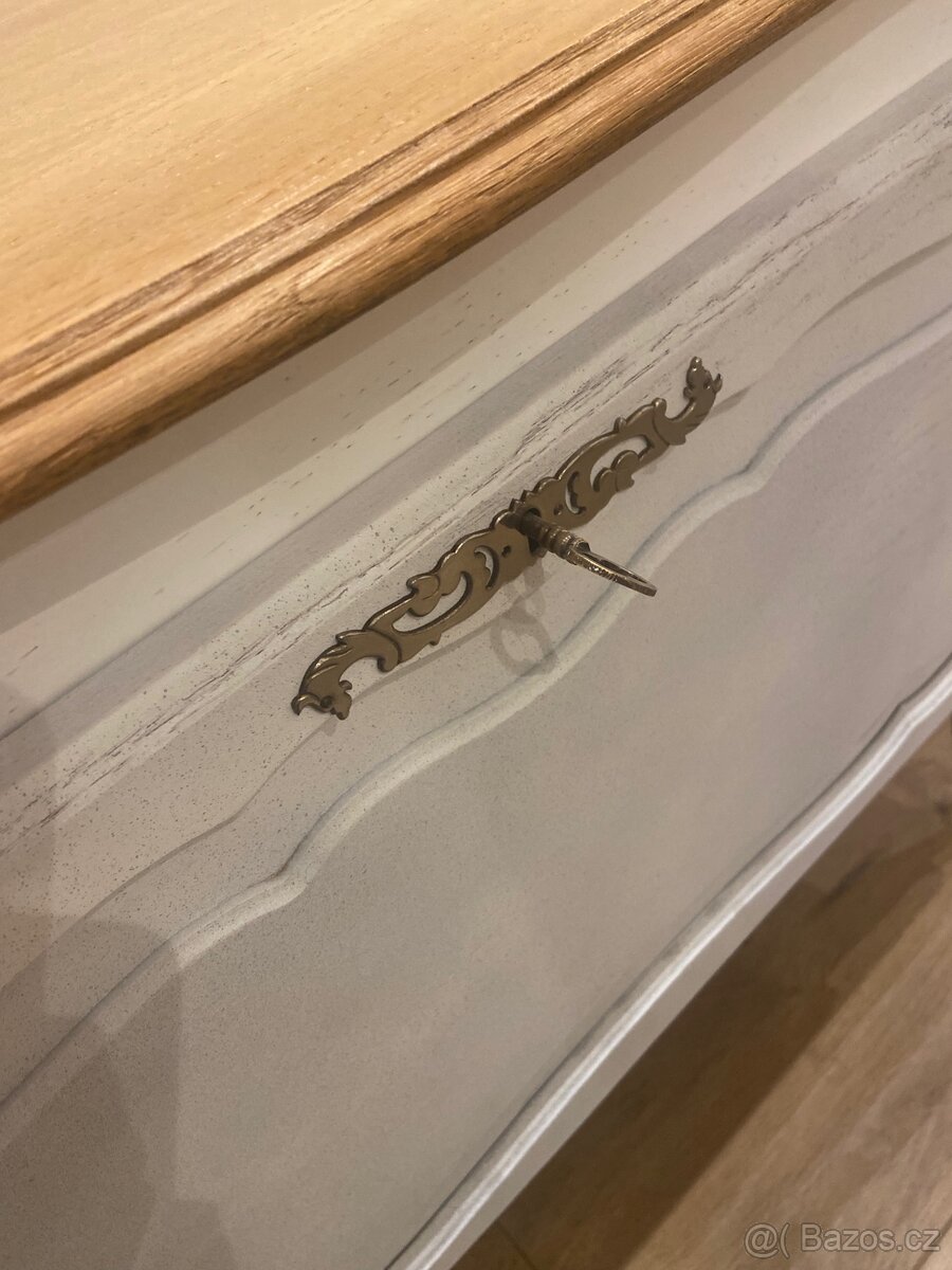 Krásný renovovaný vintage bar/komoda - 5