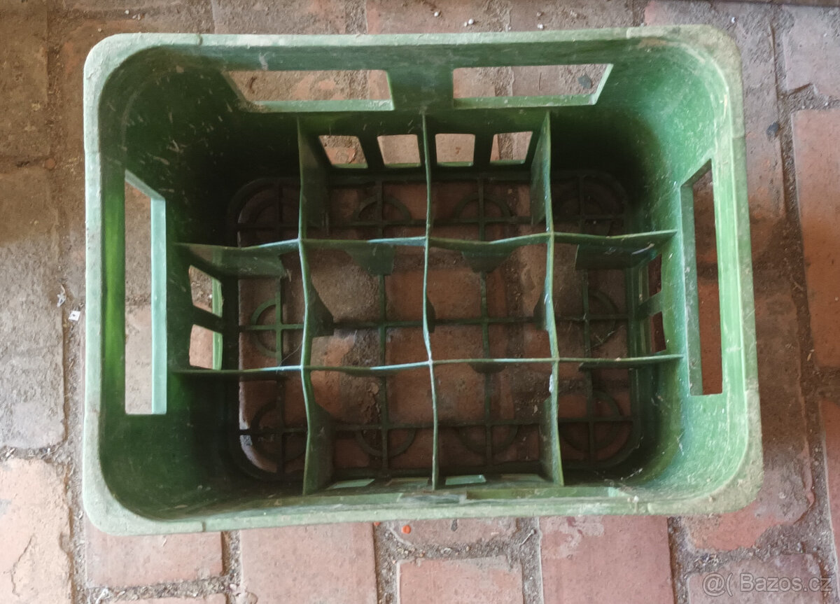 retro kufr +kufr od vrtačky + přepravky - 5
