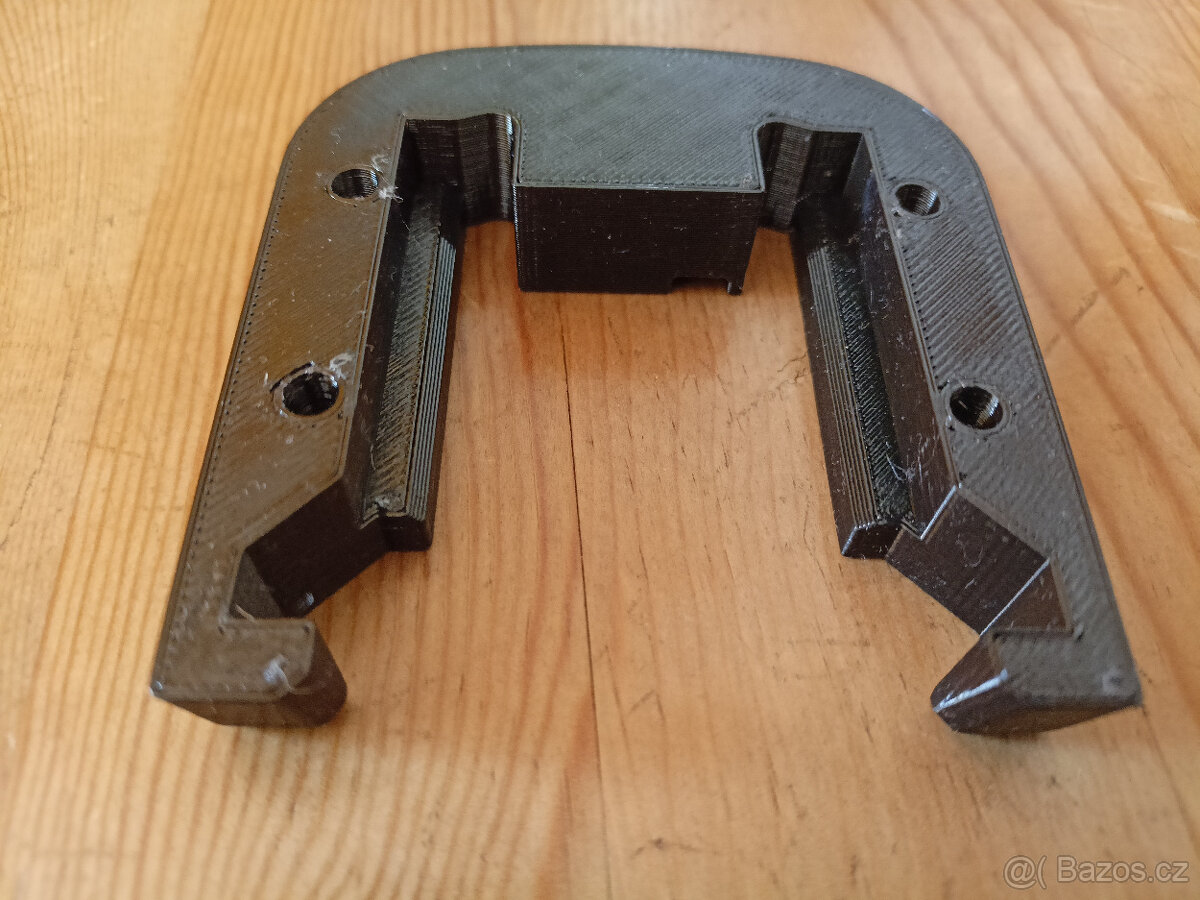 Držáky na baterie a vrtačku Milwaukee M18 - 5