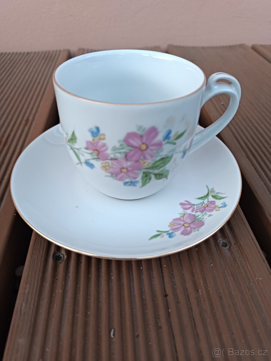 Retro sada Karlovarský porcelán 6 šálku a 6 talířku. - 5