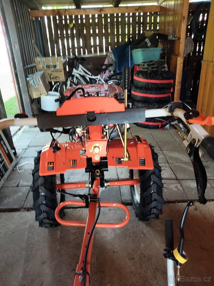 Prodám nový profesionální kultivátor RURIS 918K/ACC s el. St - 5