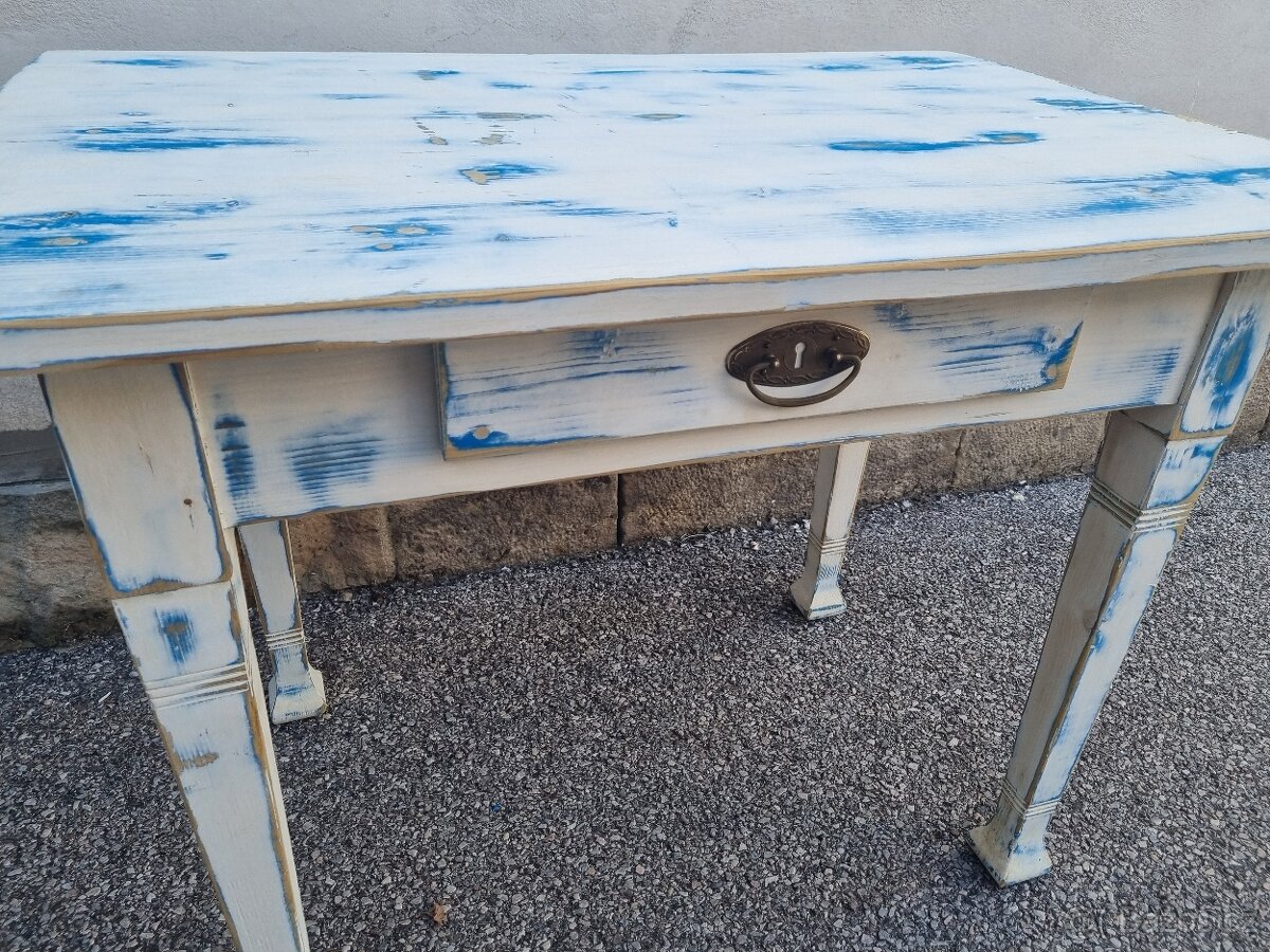 Stůl v patině po renovaci - 5