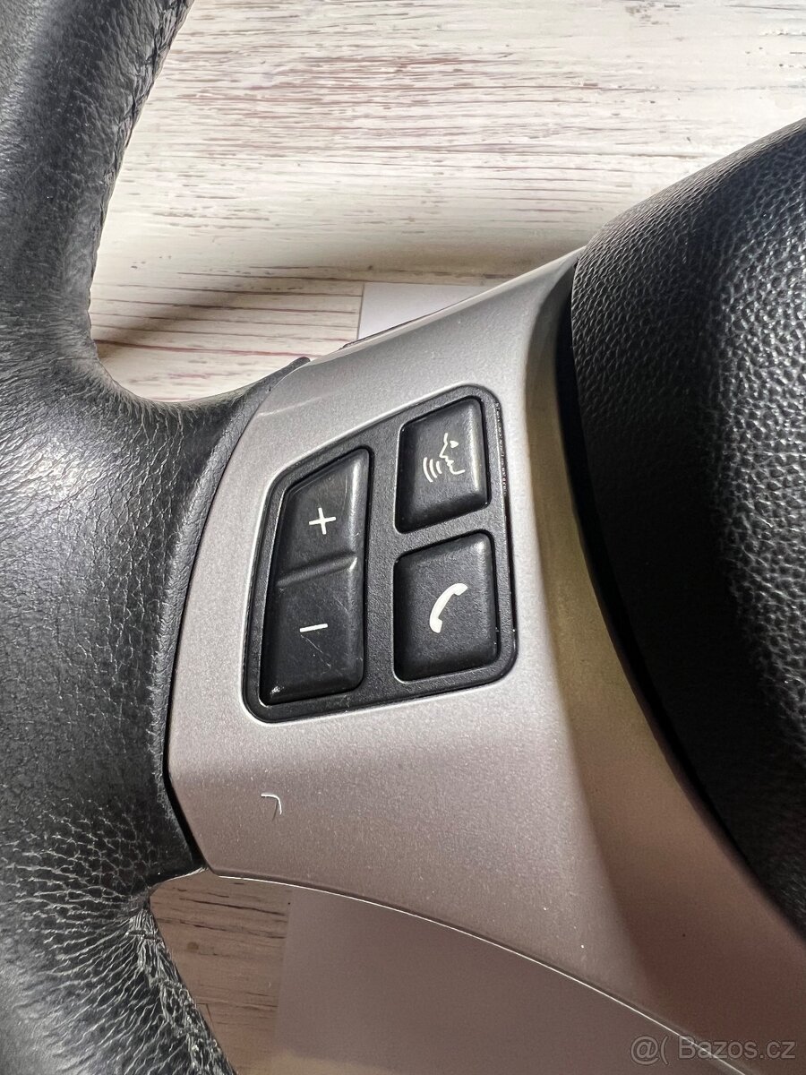 Volant BMW Sport e90 - 5