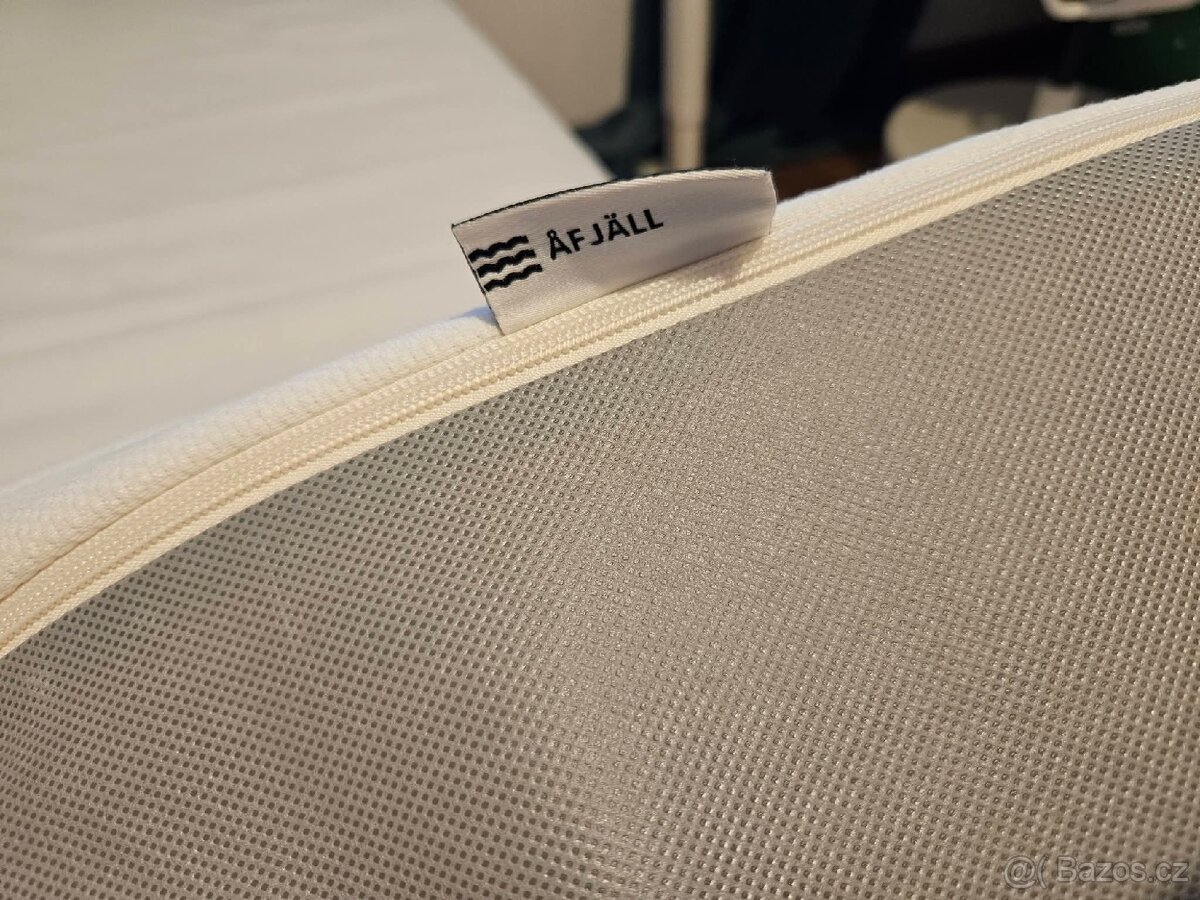 Postel IKEA Brimnes - 5