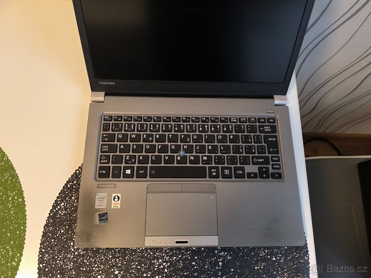 TOSHIBA Portage??? Intel-Core i7 - 5