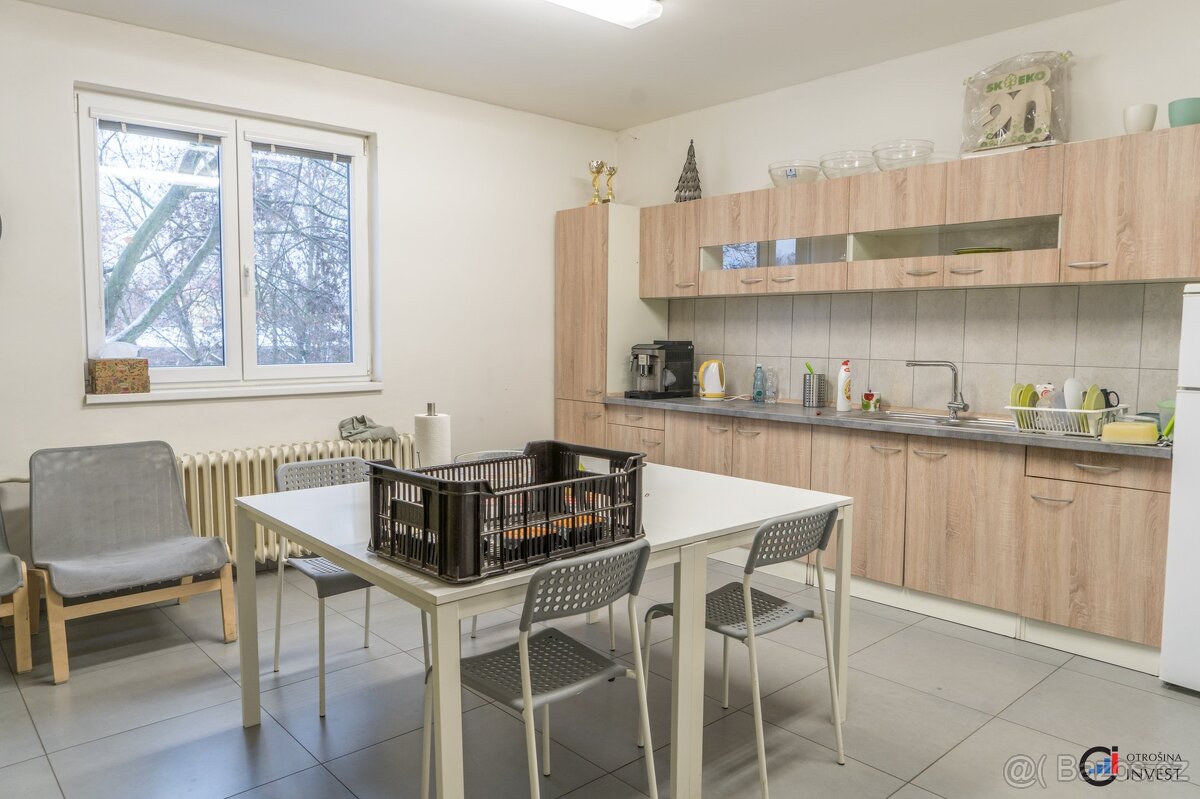 Pronájem kanceláří 17 m², Pardubice - Semtín, ev.č. 00744 - 5