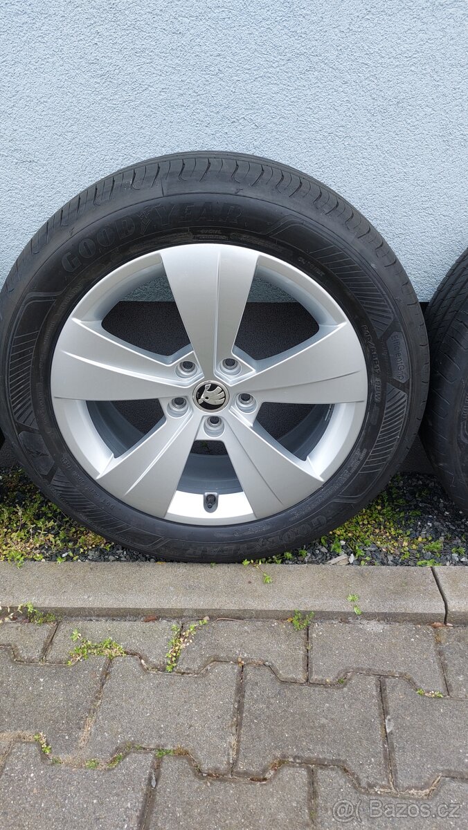 Alu kola 5x112 r17 Triton originál Škoda Superb - 5