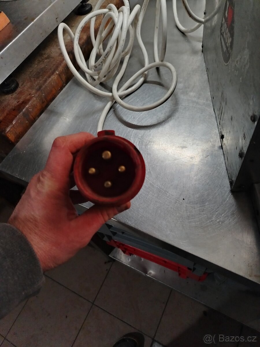 Mlýnek na maso 22 - 5