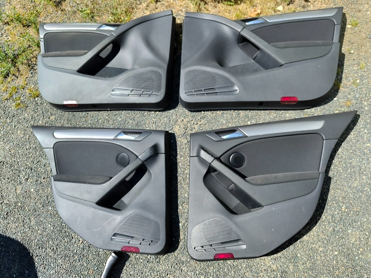 Tapeci, loketka, nářadí Golf VI - 5