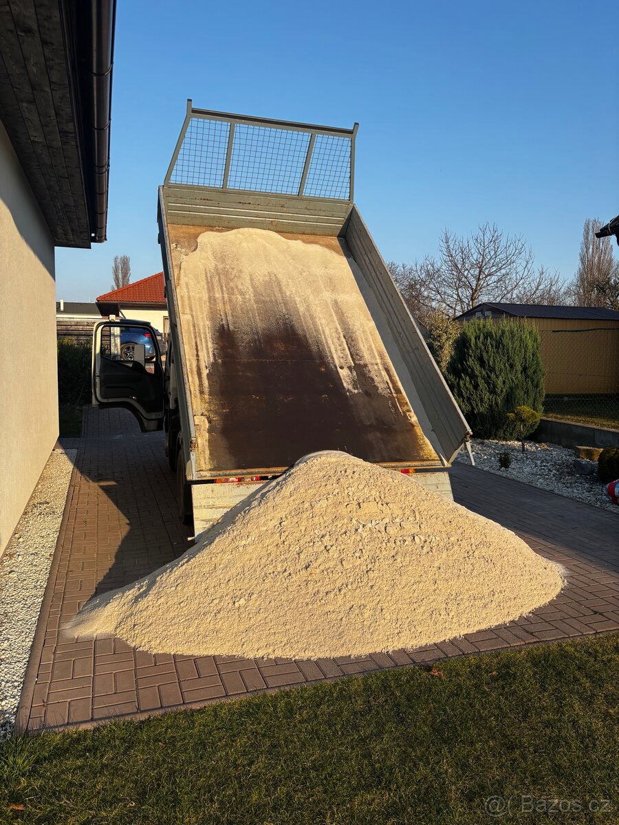 Přeprava sypkého materiálu - 5