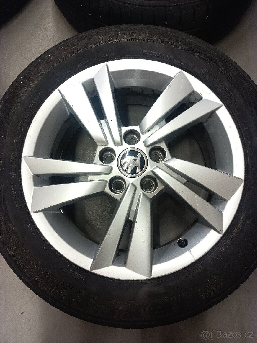 15" Cygnus FABIA 3 Rapid 185/60 15" - 5