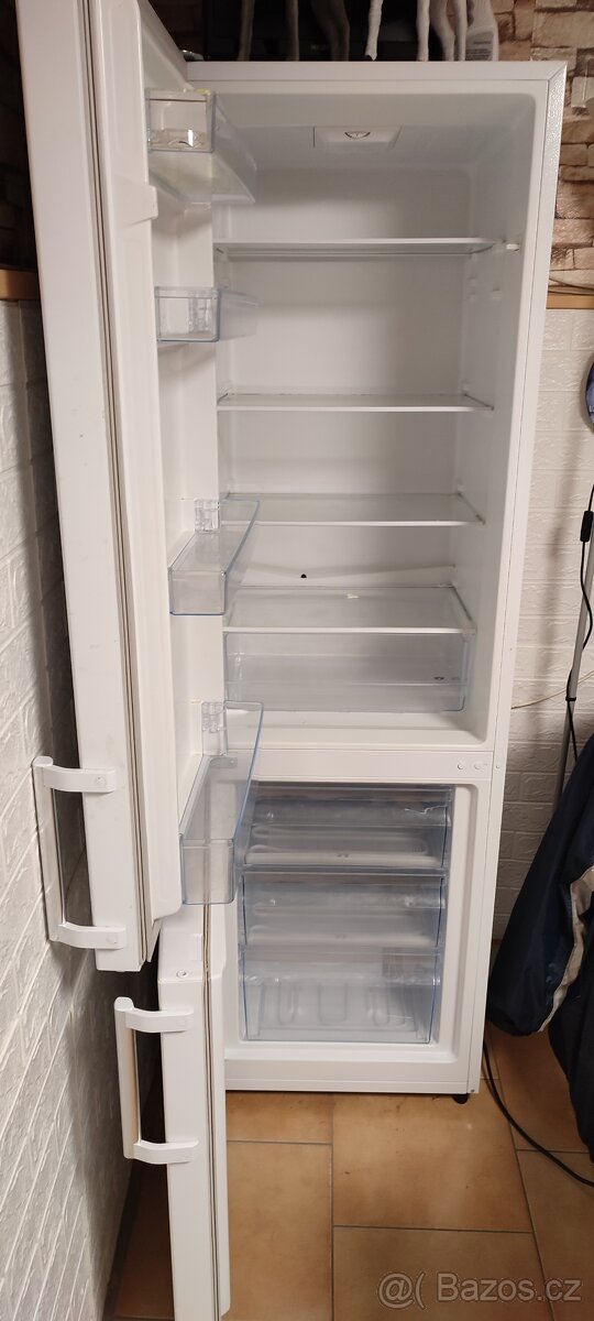 Lednice s mrazákem - 5