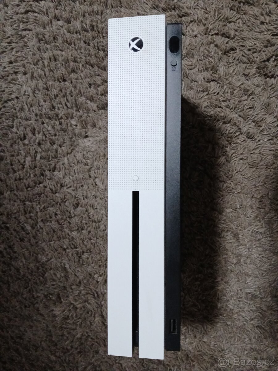 Xbox One S + Xbox Series S ovladač + dobíjecí stanice - 5