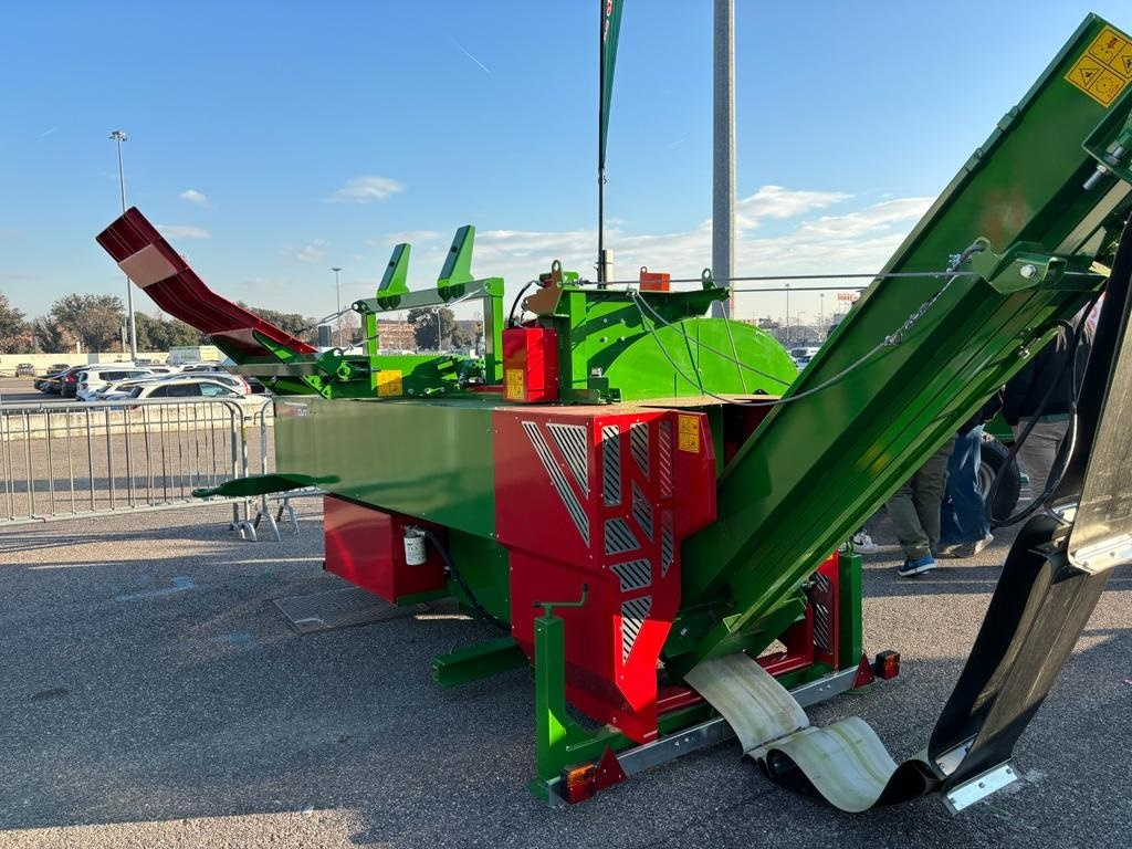 Prodám Kotoučovou pilu MASTER CUT 800 na palivo - 5