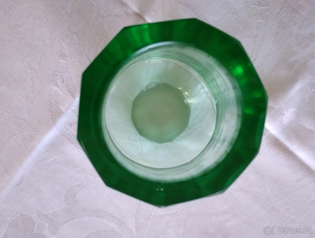 desetihranná váza – zelené sklo - 5