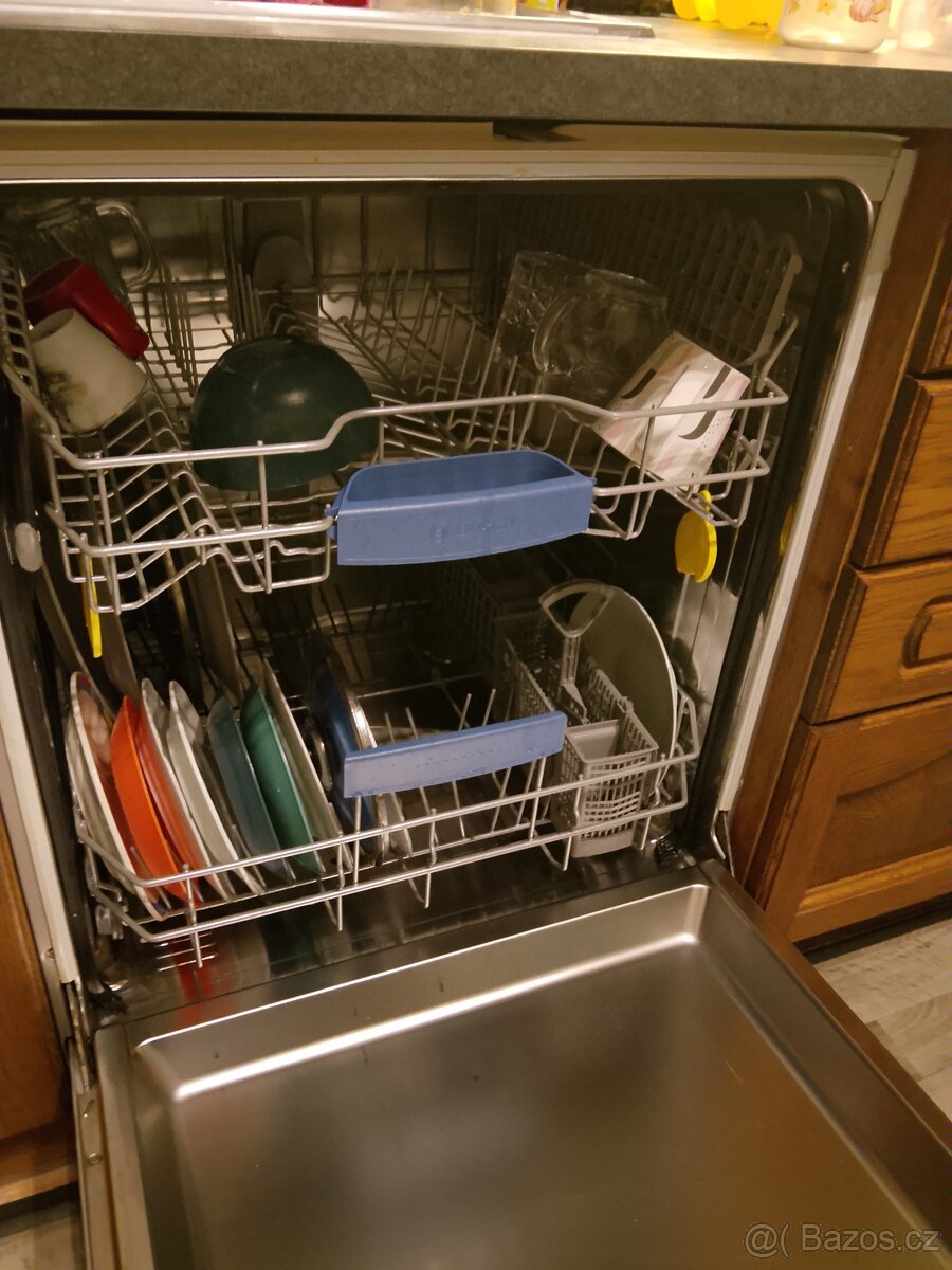 Prodám úplně funkční myčku Bosch 60 - 5