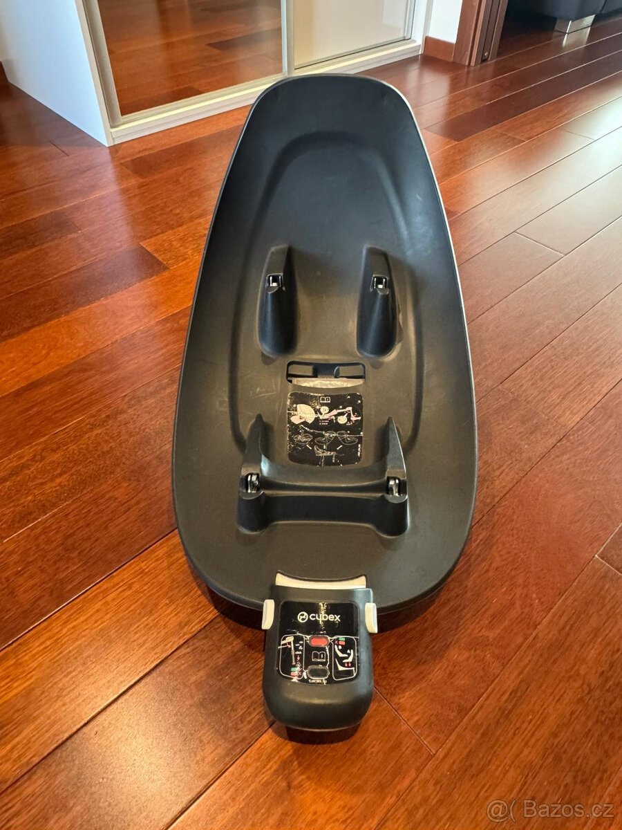 Autosedačka + báze Cybex Aton M - 5