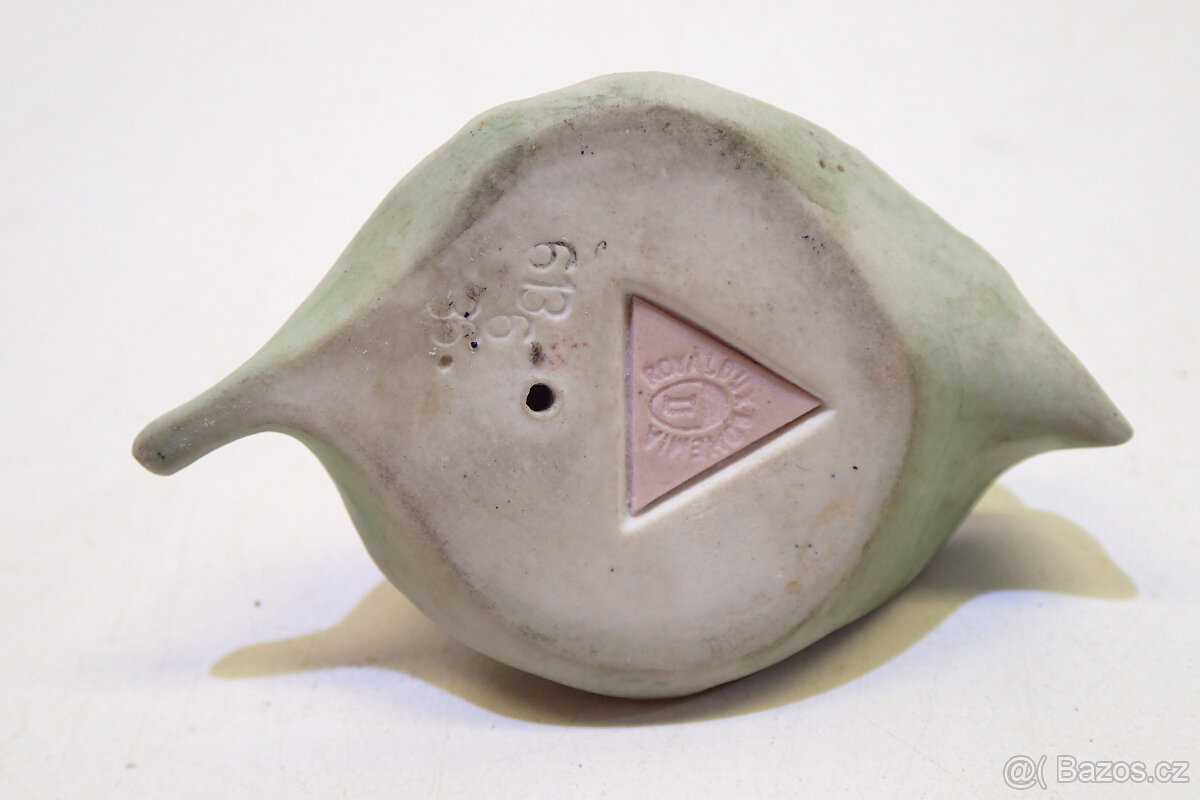 Beruška na listu - Royal Dux - 5