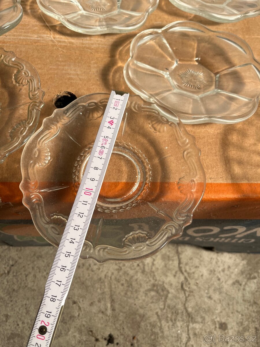 Skleněné talířky - 5