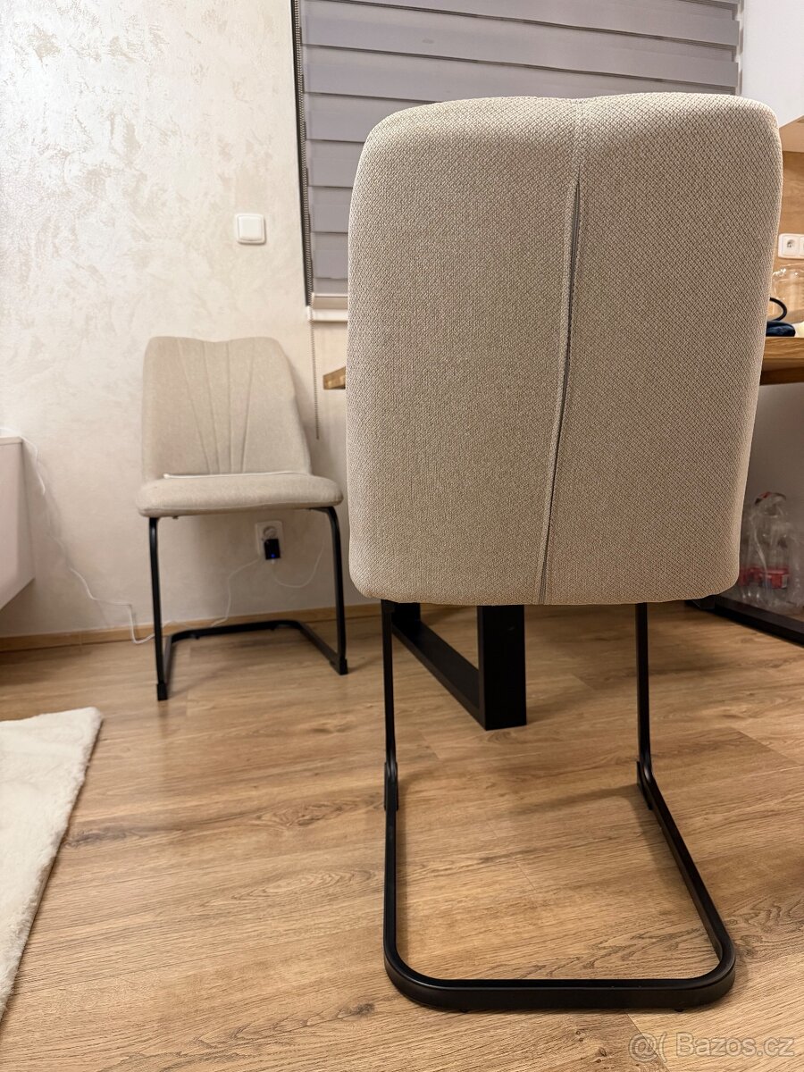 Čalouněné jídelní židle - 5