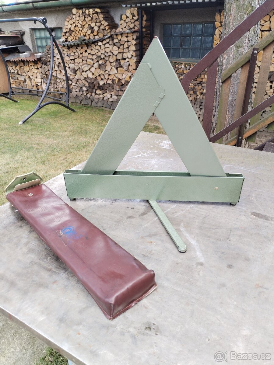 Tatra, Škoda - výstražný trojuhelnik - 5