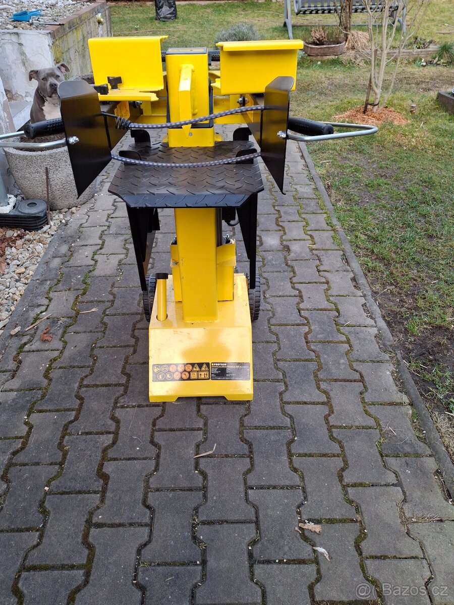 Štípačka na dřevo 8t - 5