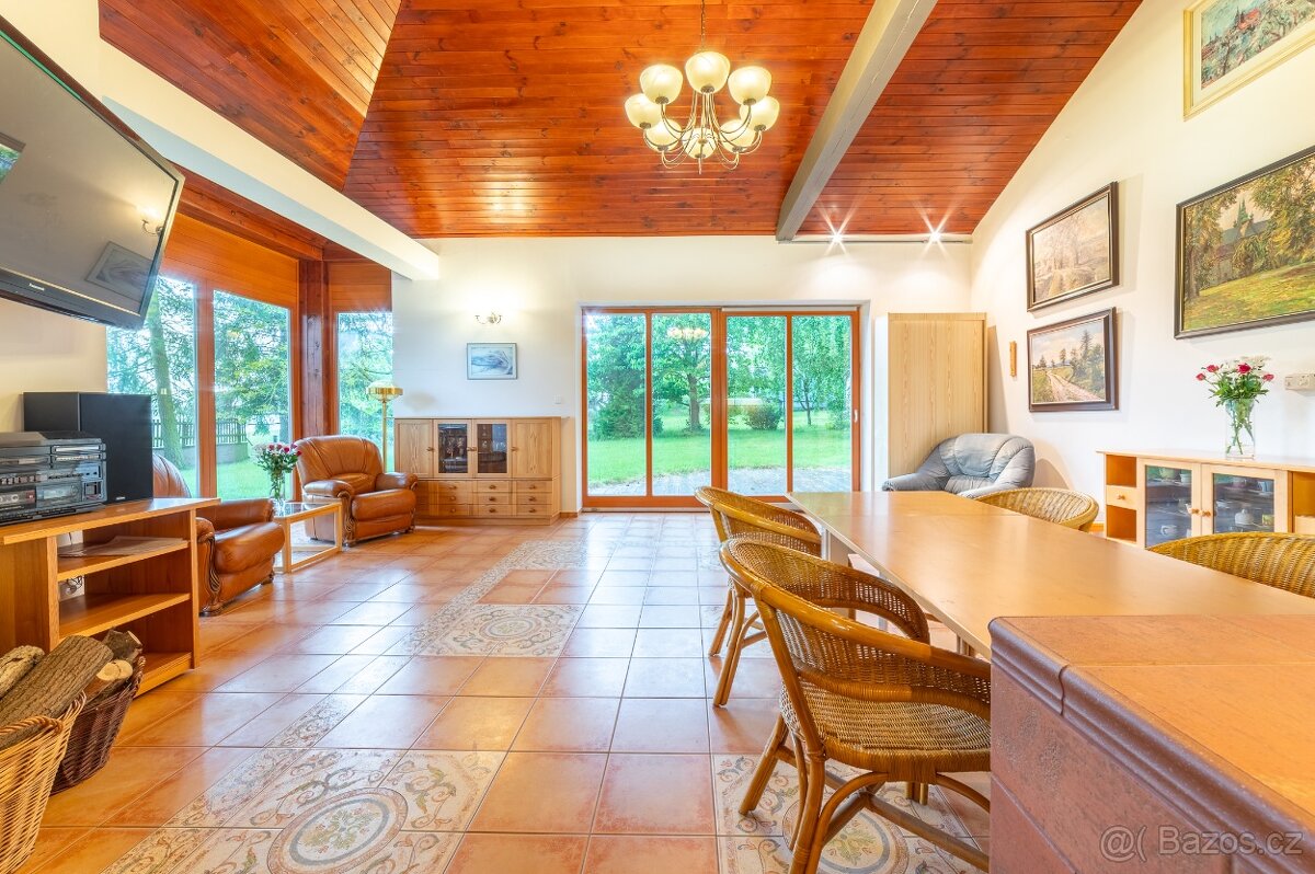 MIROŠOVICE - DŮM S VÝJIMEČNÝM KOUZLEM - 5